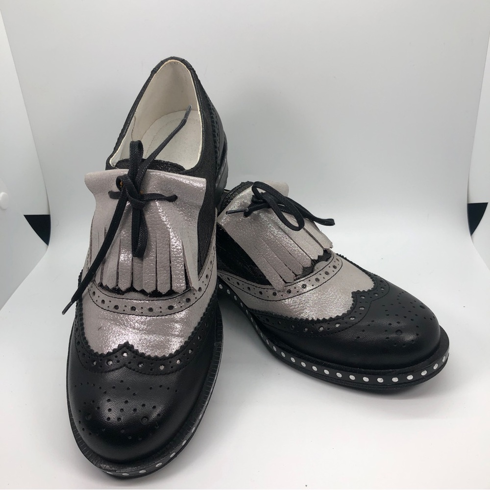 Girotti | Silver and Black Oxfords 8.5 NWOT